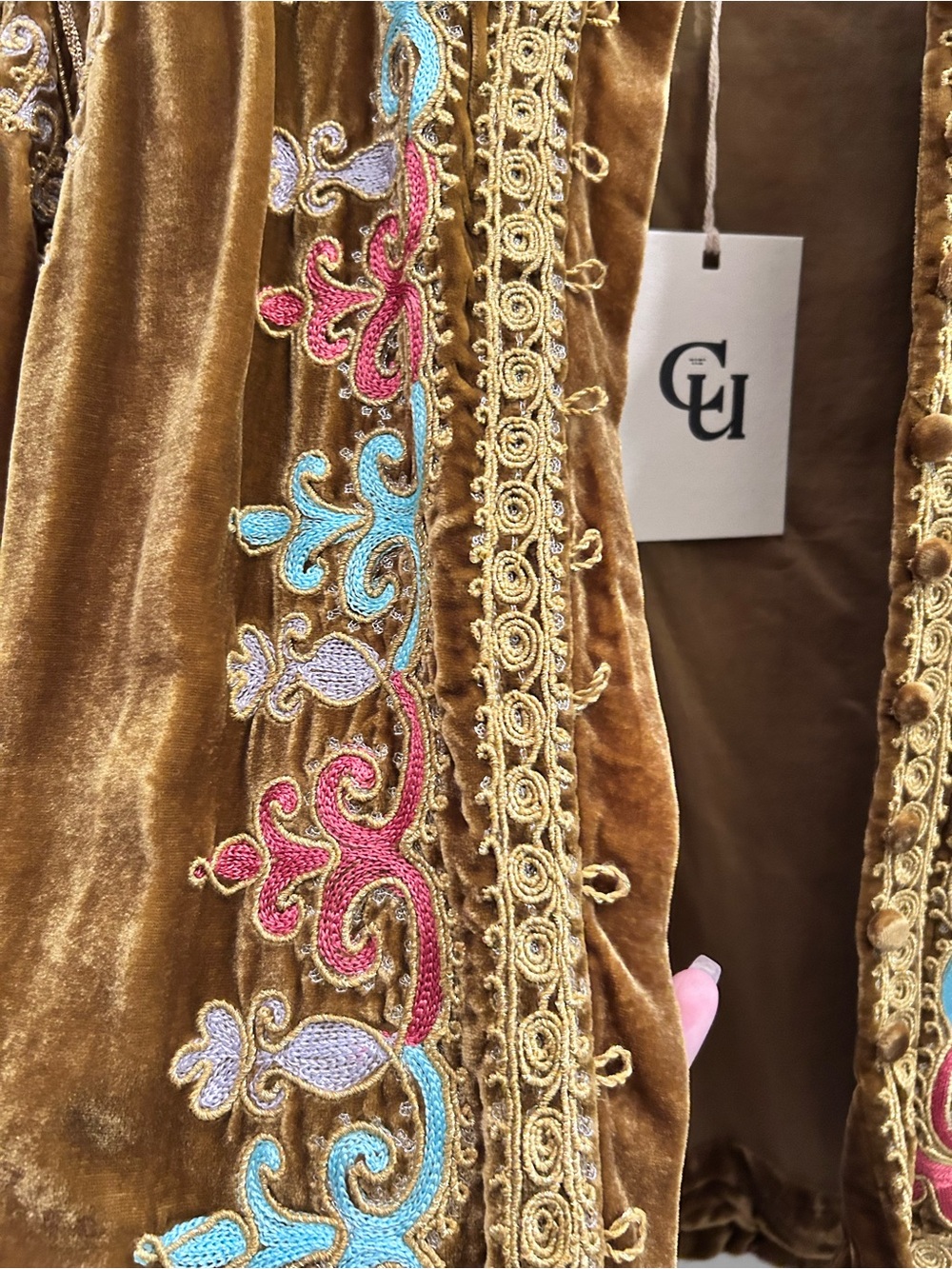 🌼CU Revolution Embroidered Velvet Jacket - Picture 6 of 8